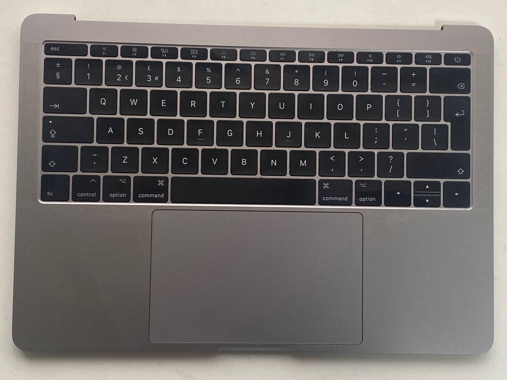 MacBook Pro 13 A1708 Late 2016 Mid 2017 - Used Grade A Palmrest